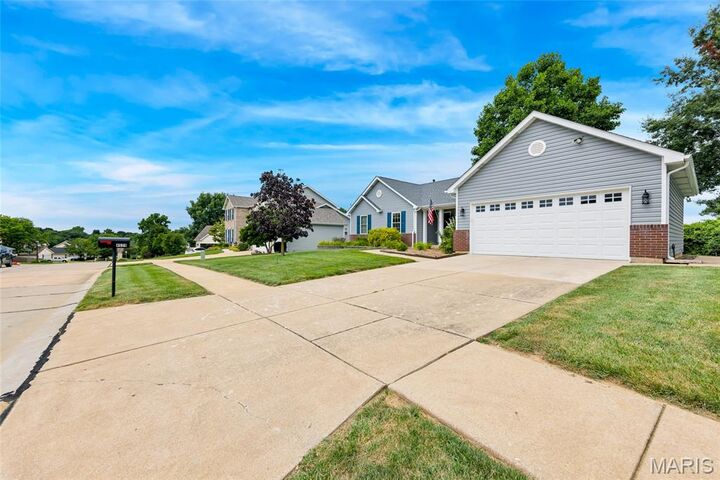 Property Photo:  4529 Briargate Drive  MO 63304 