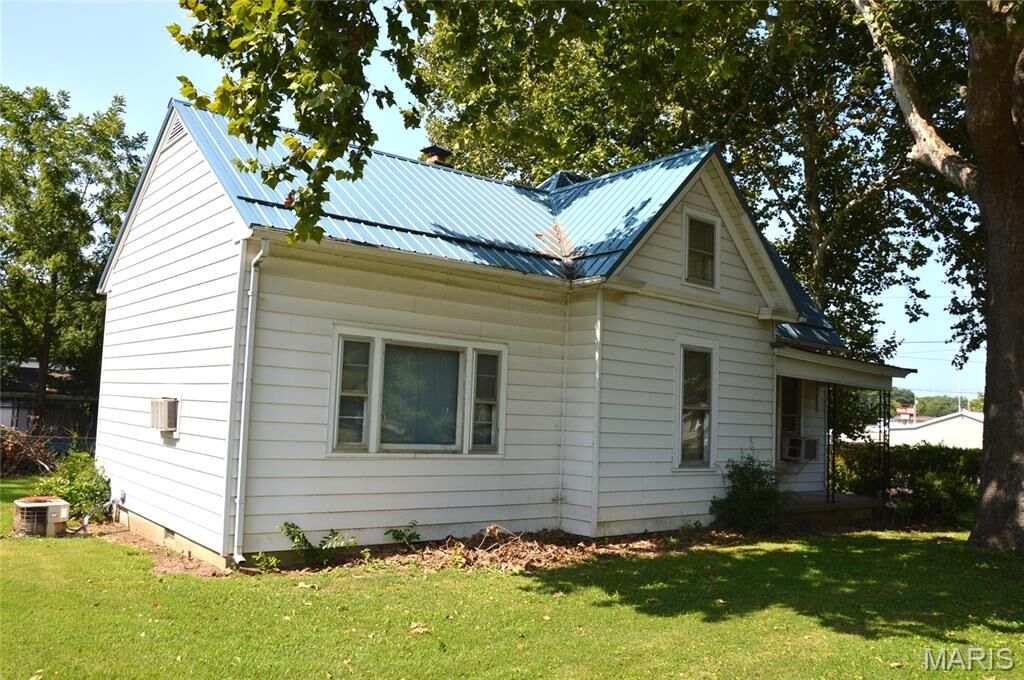 Property Photo: 602 Moore Street MO 63640