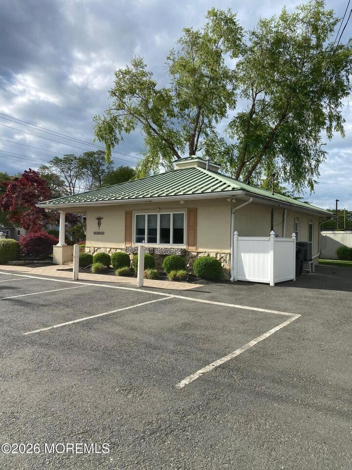 Property Photo:  838 Beaver Dam Road  NJ 08742 