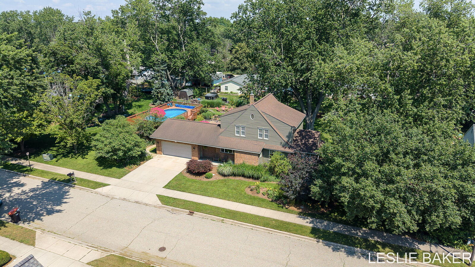 Property Photo: 337 N Colonial Street MI 49464