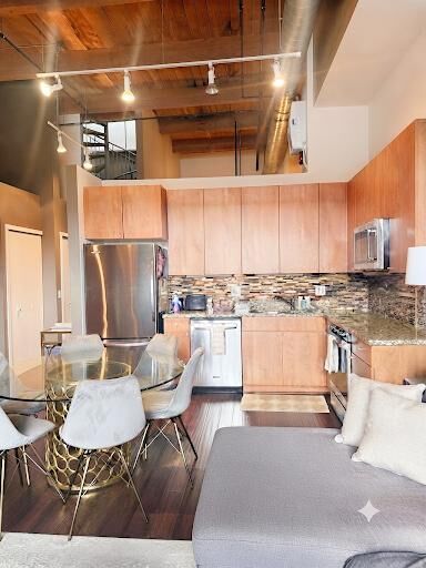Property Photo:  2303 S Michigan Avenue 313  IL 60616 