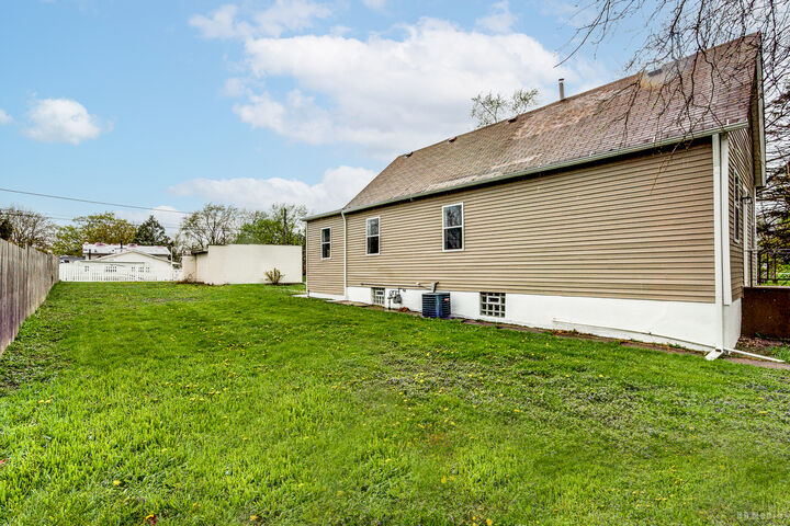 Property Photo: 3300 Butler Avenue IL 60475