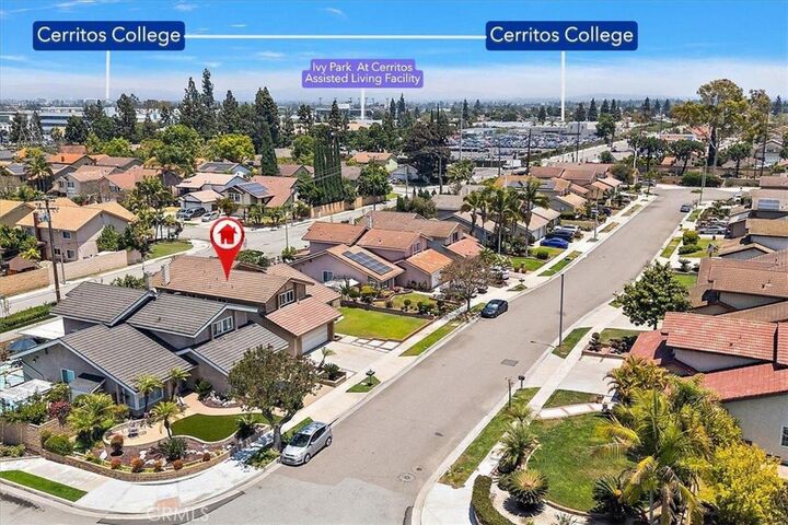 Property Photo:  10909 Roberta Street  CA 90703 