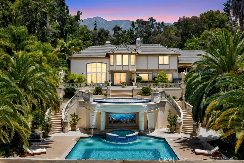 Property Photo:  515 Deodar  CA 91008 