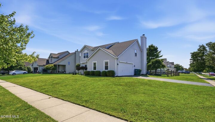 Property Photo: 25267 Ramblehurst Drive OH 43551