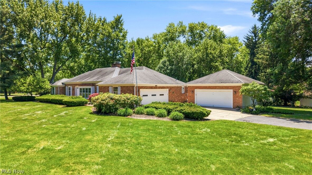 Property Photo:  65 Redfern Drive  OH 44505 