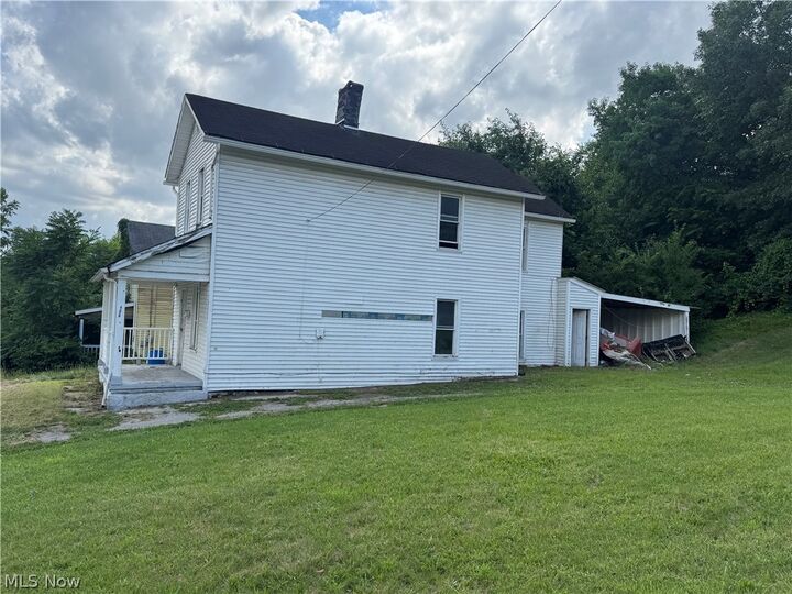 Property Photo:  406 S Jackson Street  OH 44506 