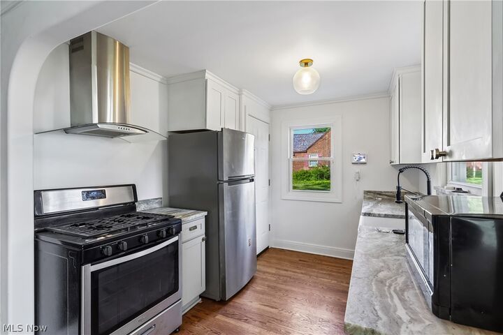 Property Photo:  1824 Edgewood Street NE  OH 44483 