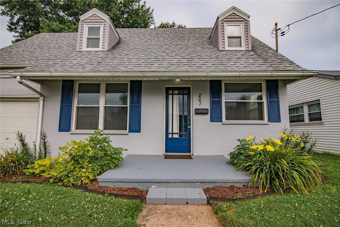 Property Photo:  807 Florence Street  OH 45714 