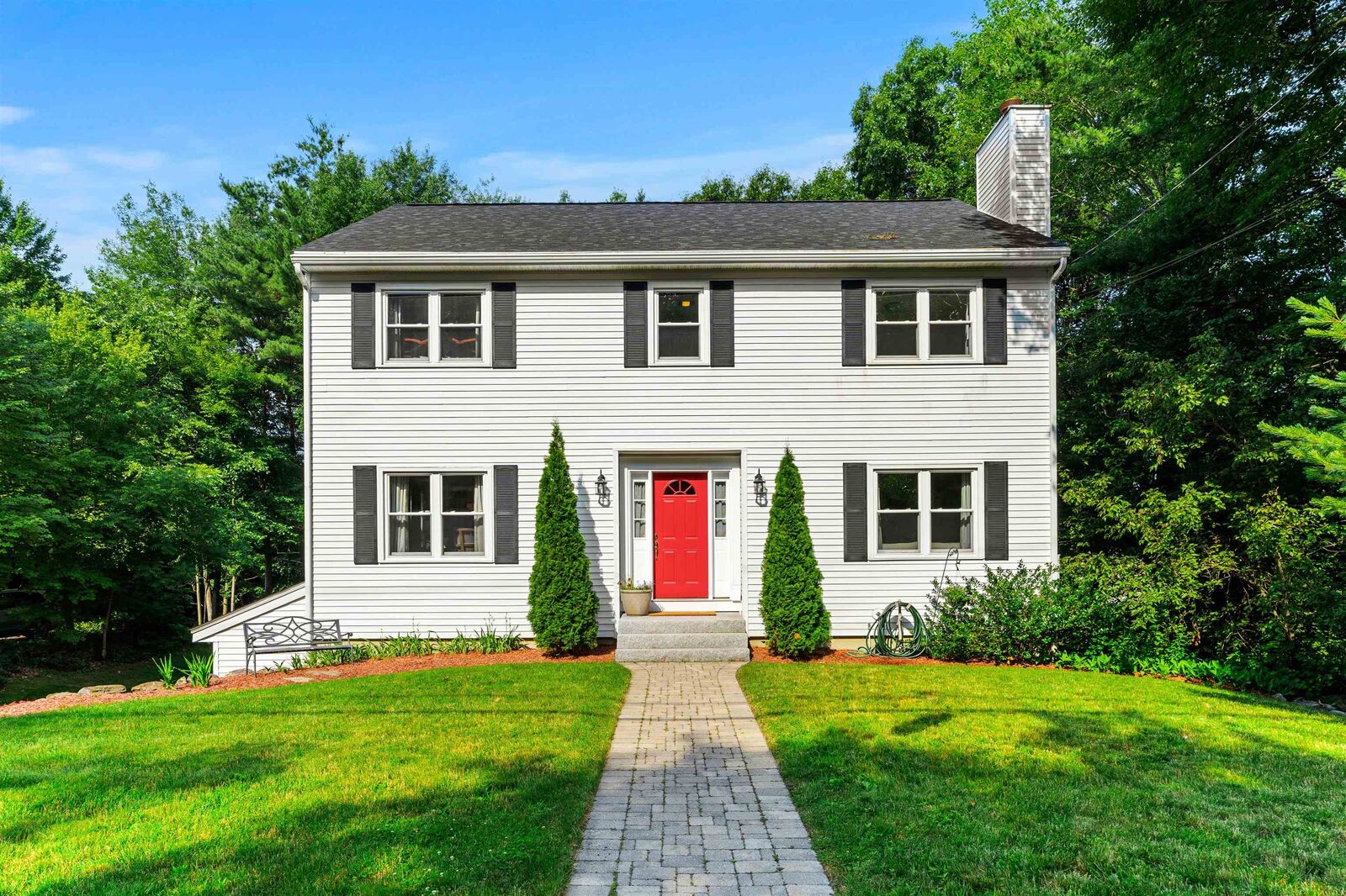 Property Photo: 57 Middle Dunstable Road NH 03062