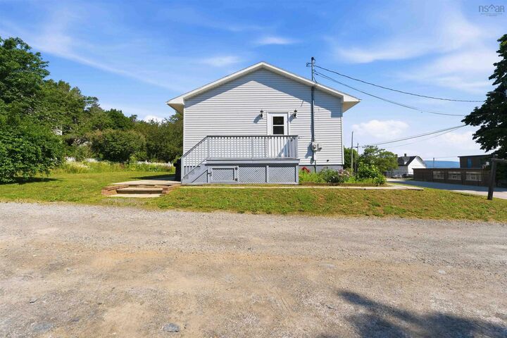 Property Photo:  117 First Avenue  NS B0V 1A0 