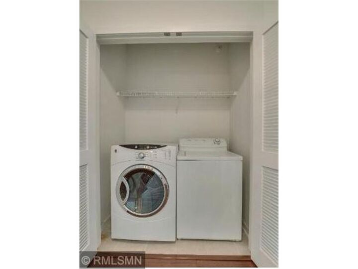 Property Photo:  619 8th Street SE 309  MN 55414 