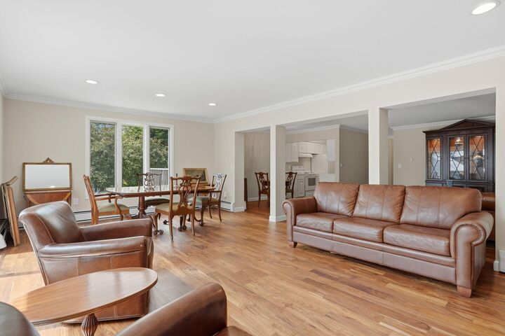 Property Photo:  456 Summit Avenue 203  MN 55102 