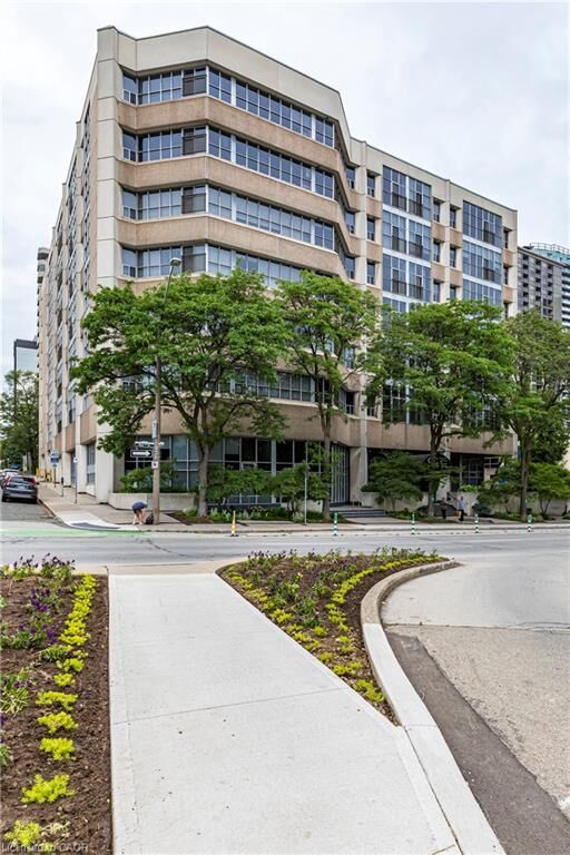 Photo de la propriété:  66 Bay Street 410  ON L8P 4Z6 
