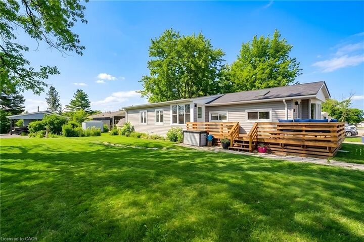 Property Photo: 28 Macpherson Crescent ON N0B 2J0