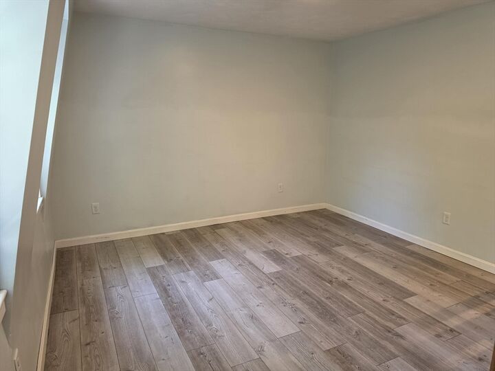 Property Photo: 4 Pearl 5 MA 01432