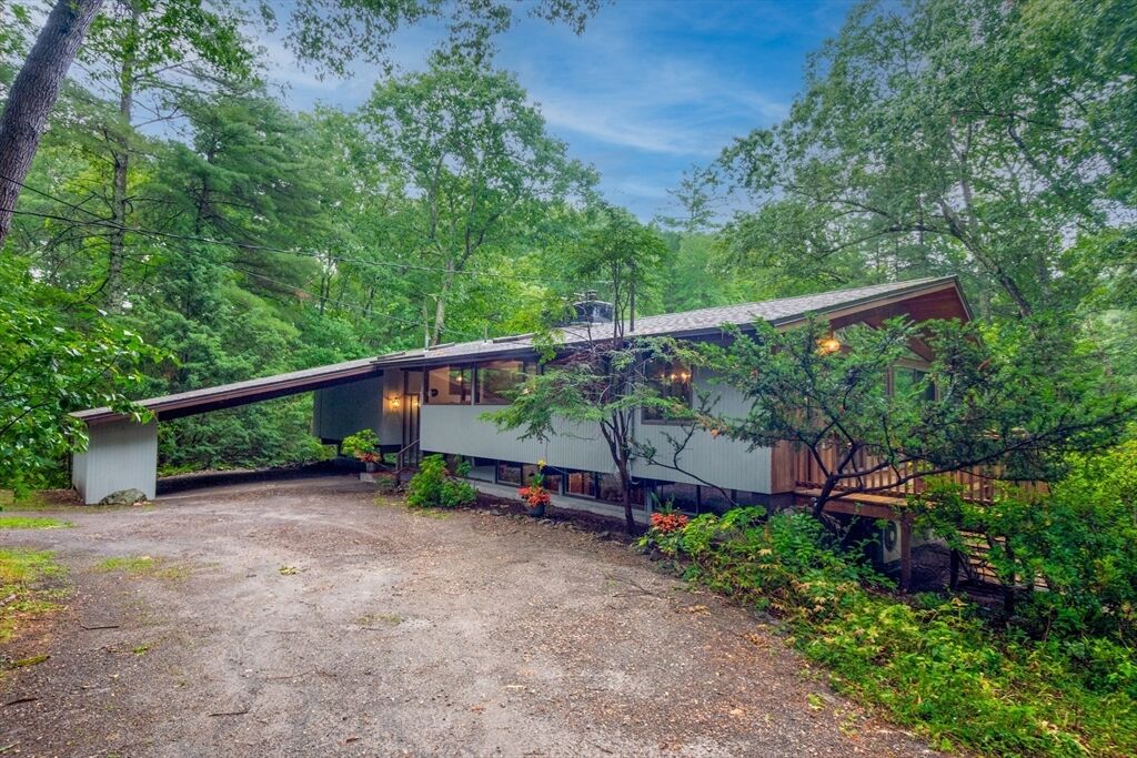Property Photo:  20 Stonehedge  MA 01773 