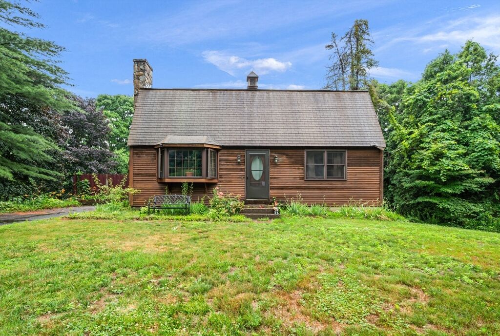 Property Photo:  17 George Loomis Rd  MA 01077 