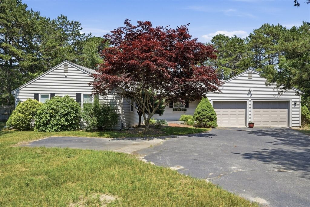 Property Photo:  16 Mooring Circle  MA 02360 