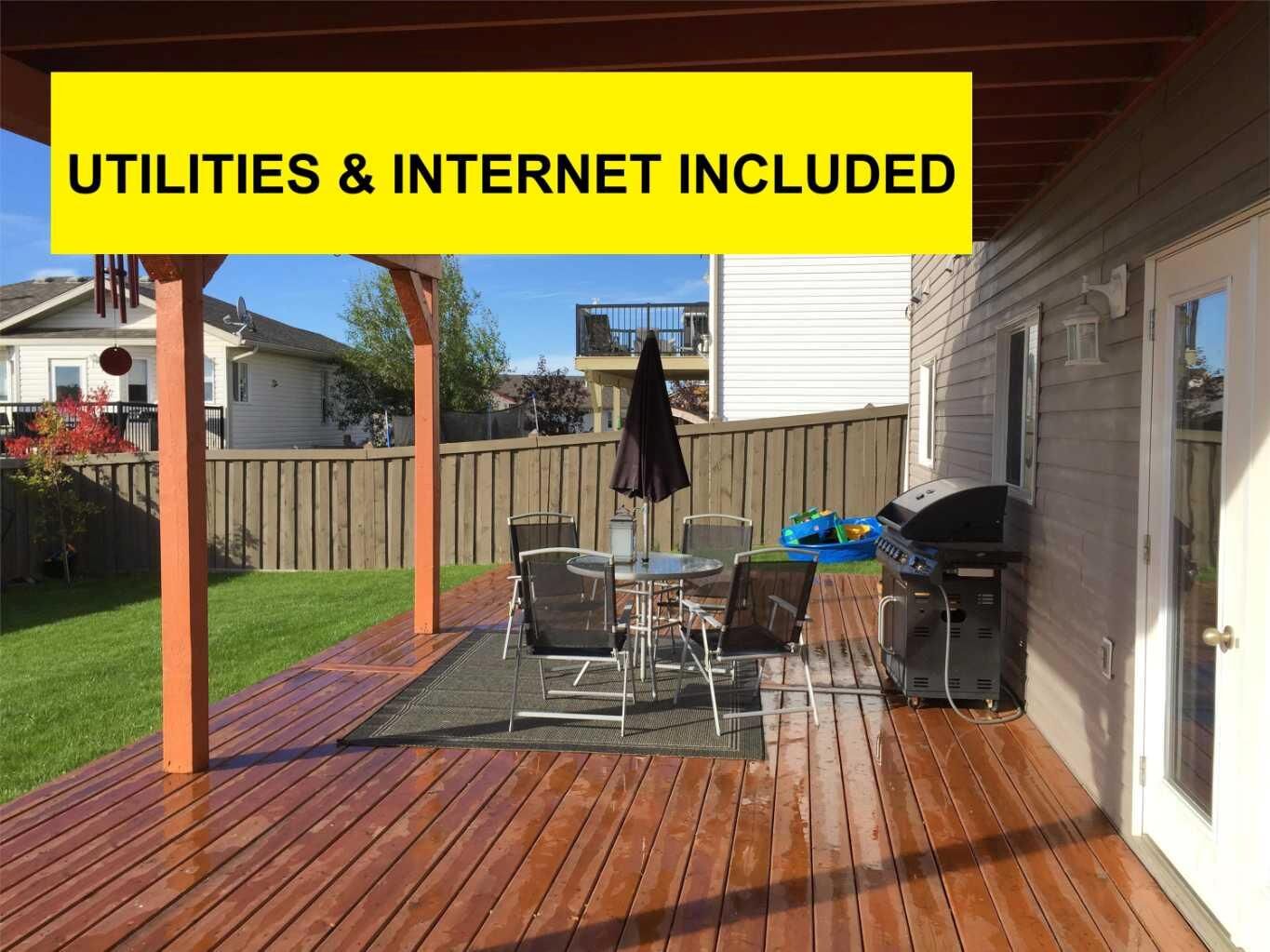 Property Photo:  11133 Obrien Lake Drive Dn  AB T8W 0B5 
