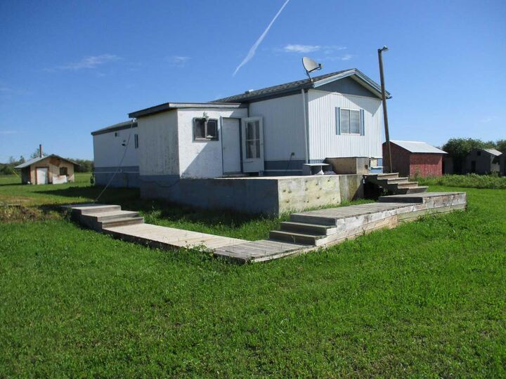 235041 Twp Road 932 — photo 1