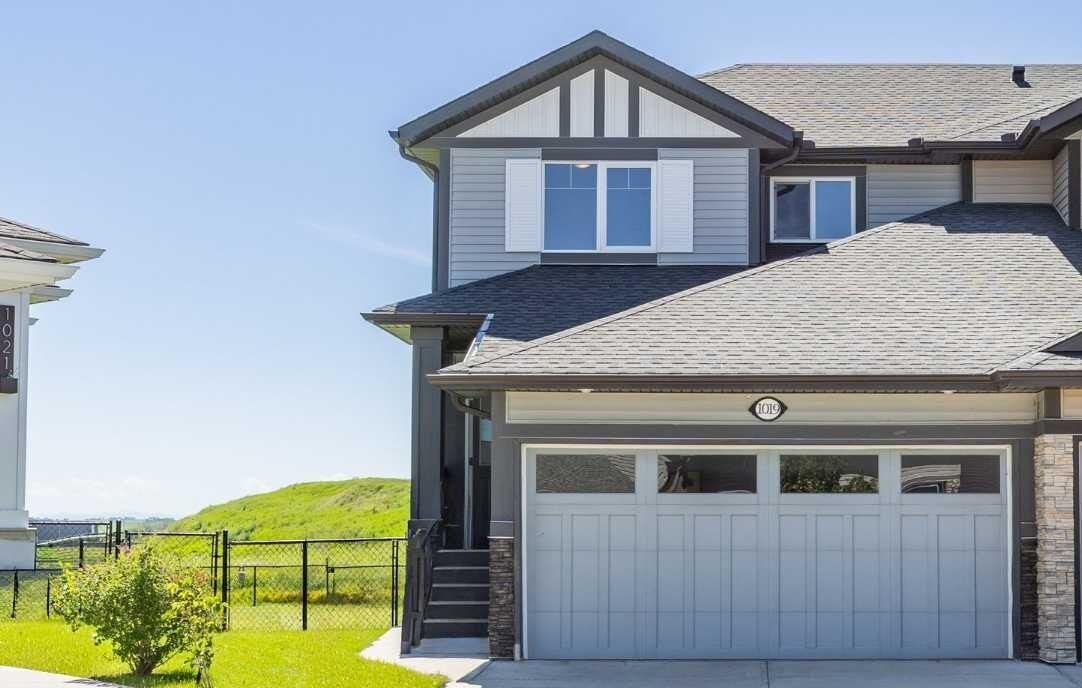 Property Photo: 1019 Shantz Place AB T0M 0S0