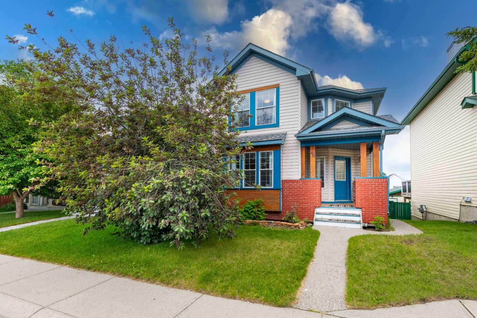 Property Photo: 40 Hidden Point NW AB T3A 5P5