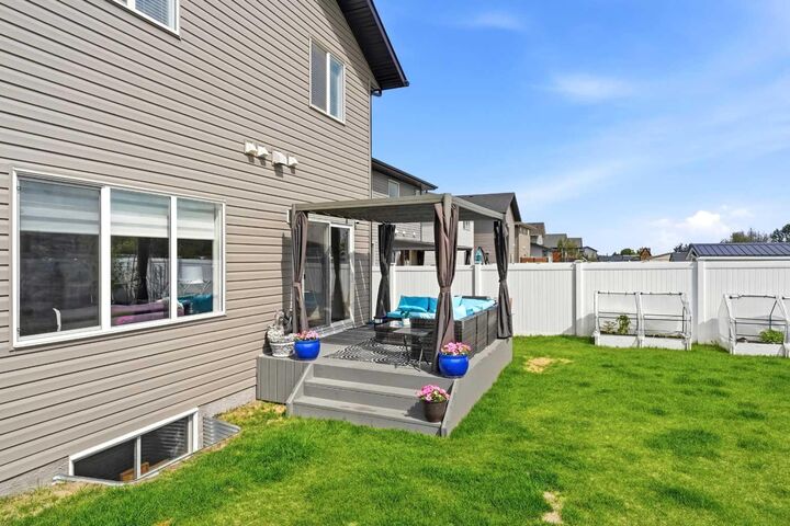 Property Photo: 37 Toal Close AB T4P 0W6