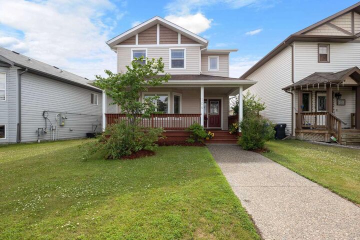 Property Photo:  104 Walnut Crescent  AB T9K 0N6 