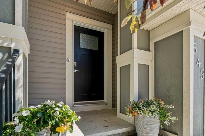 Property Photo: 549 Hillcrest Road SW AB T4B 4H6