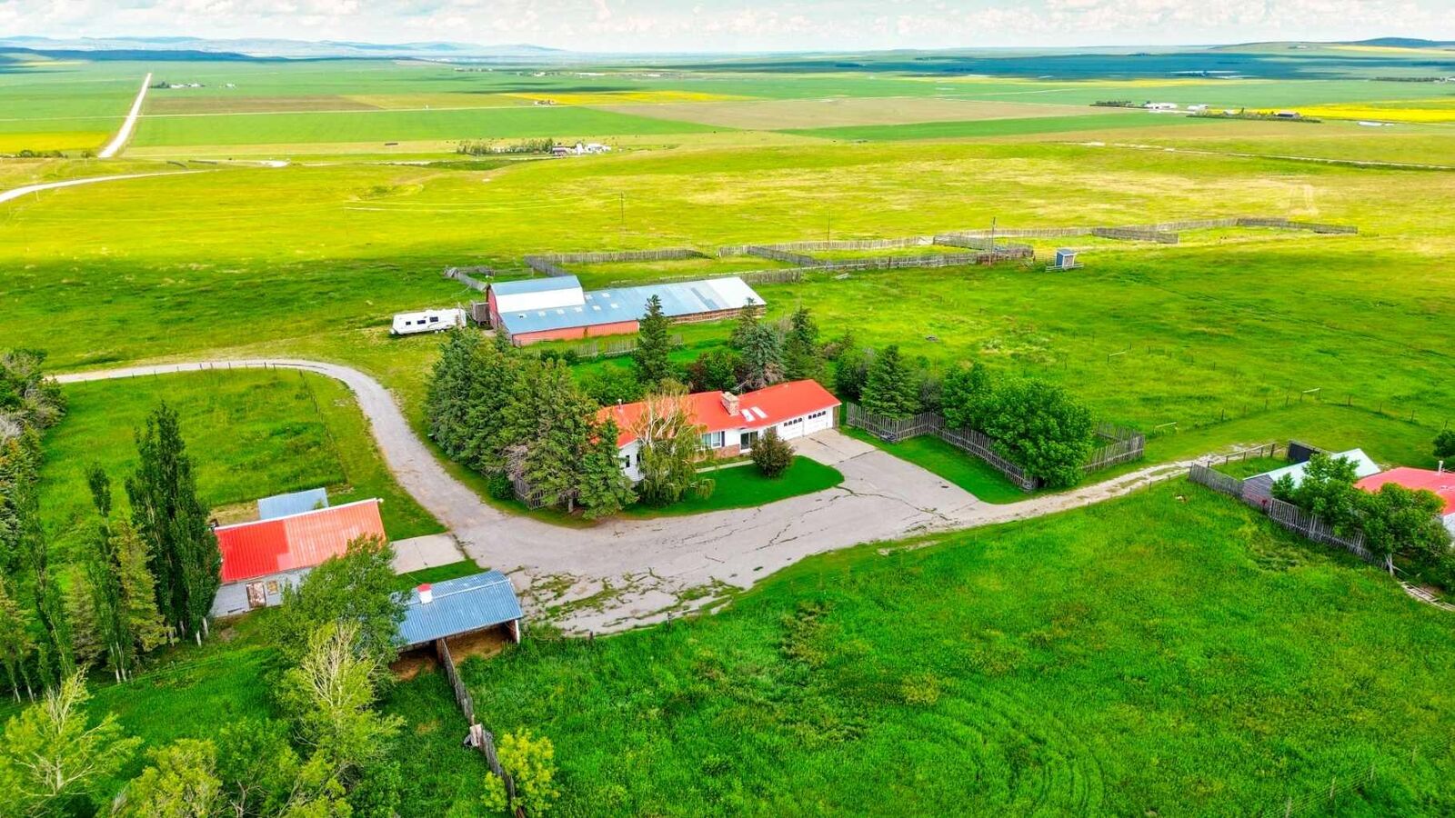 Property Photo: 5421 Range Road 29-1 AB T0K 1W0