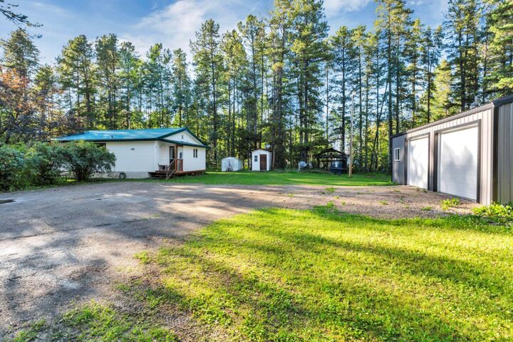 394051 Range Road 6-5 — photo 1
