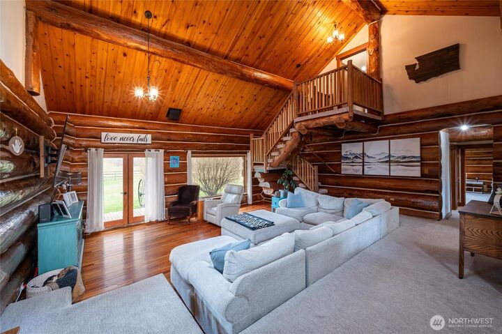 Property Photo: 3883 Everett Lane WA 98248