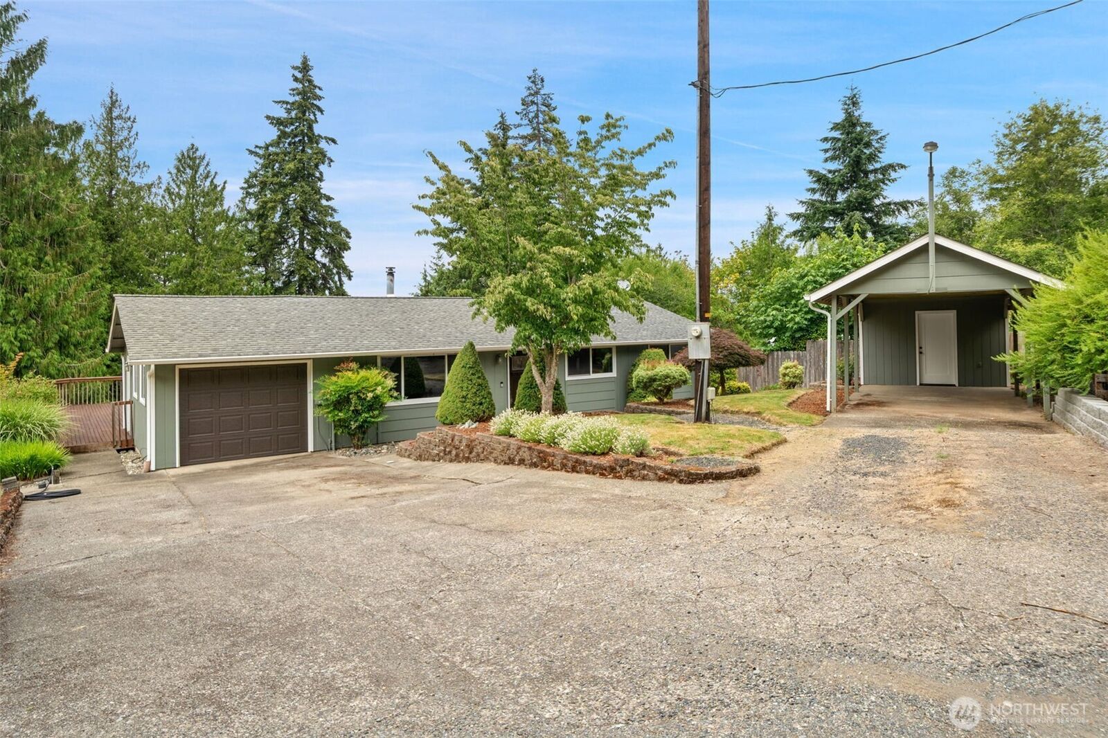 Property Photo:  1190 E Daniels Road  WA 98584 