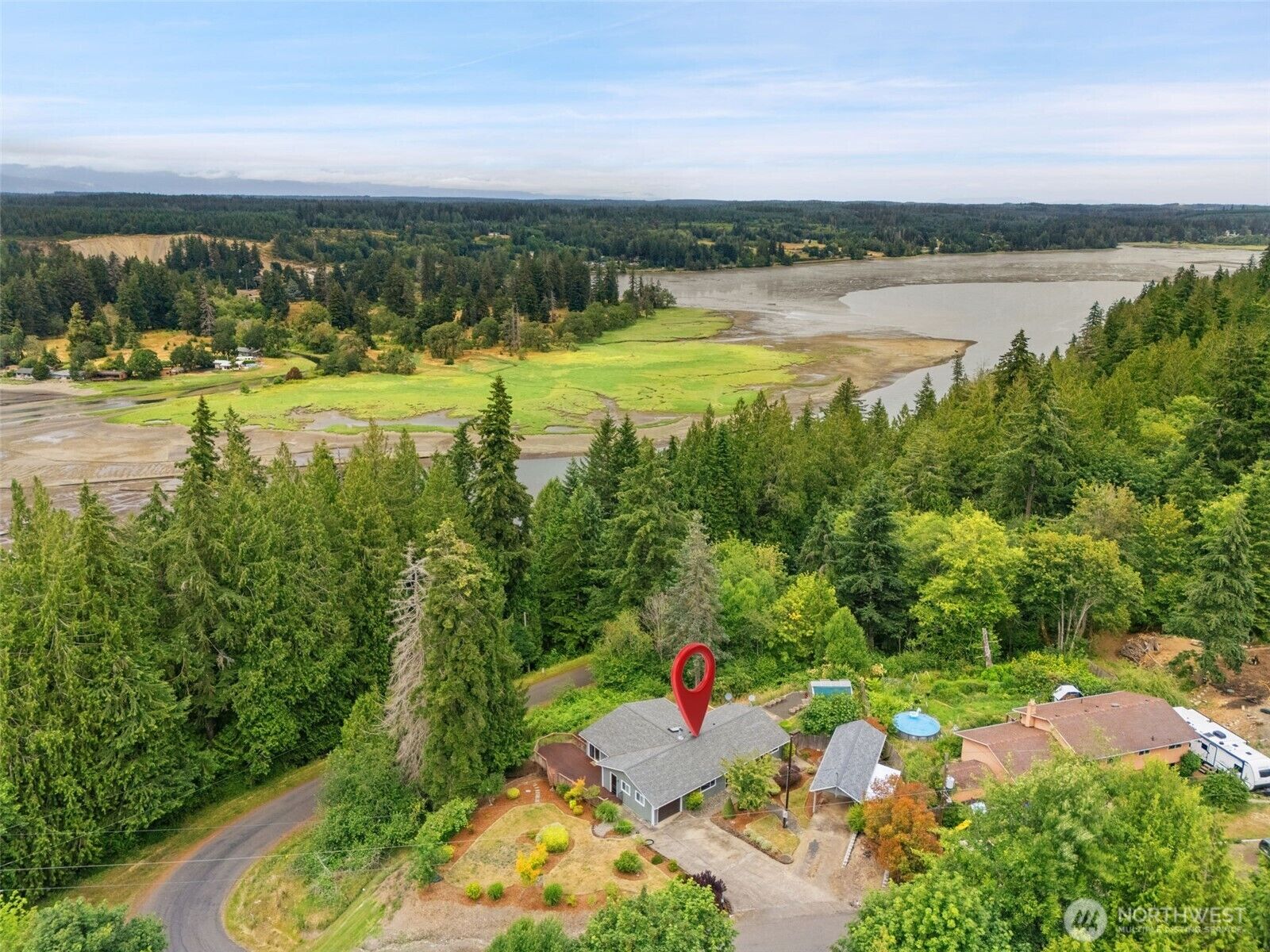 Property Photo: 1190 E Daniels Road WA 98584