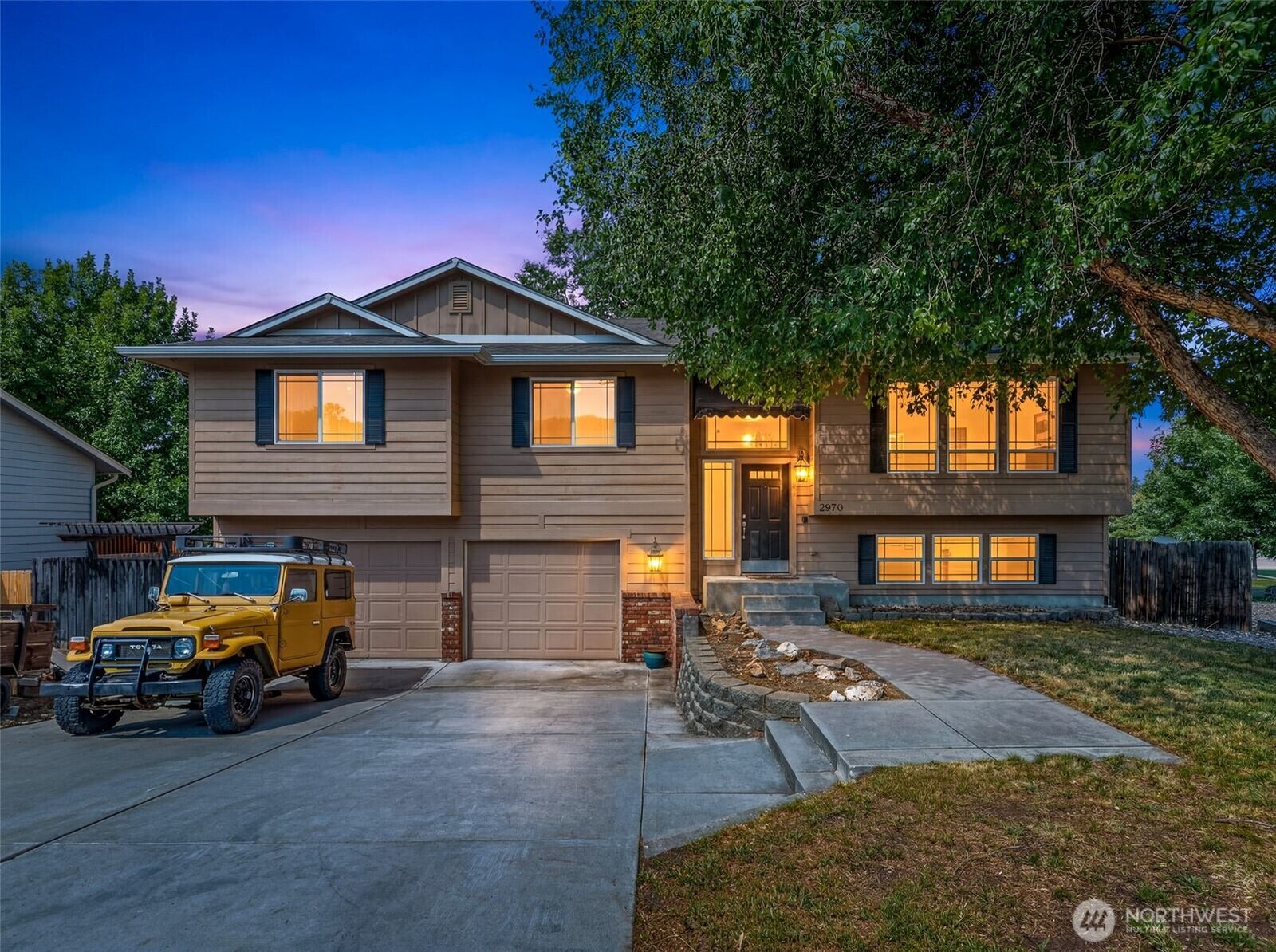 Property Photo: 2970 Cascade Ridge WA 98802