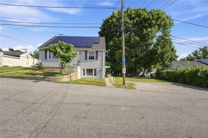 Property Photo:  4 Edna Street  RI 02919 