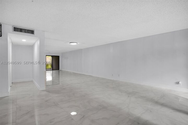 Property Photo:  365 Fern Dr 7-2  FL 33326 