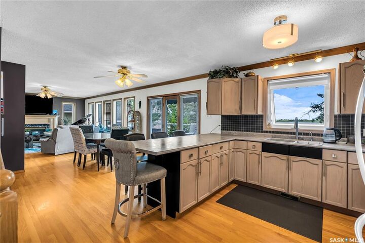 Property Photo: 37 McCrimmon Crescent SK S7C 0A2