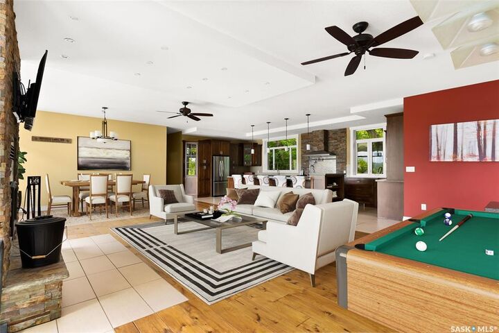 Property Photo: 819 Sioux Avenue S SK S0G 1S0
