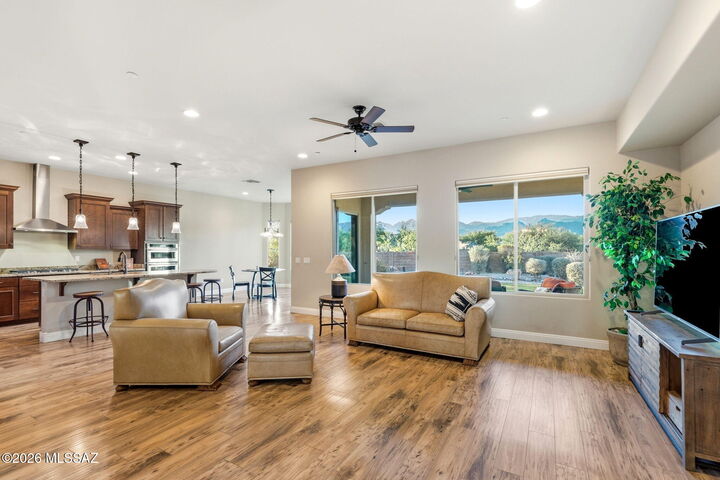 Property Photo: 10823 E Fairacres Place AZ 85749