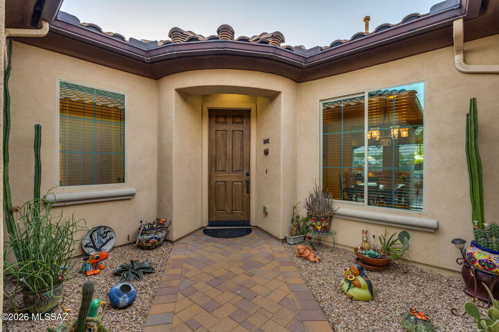 Property Photo:  10823 E Fairacres Place  AZ 85749 