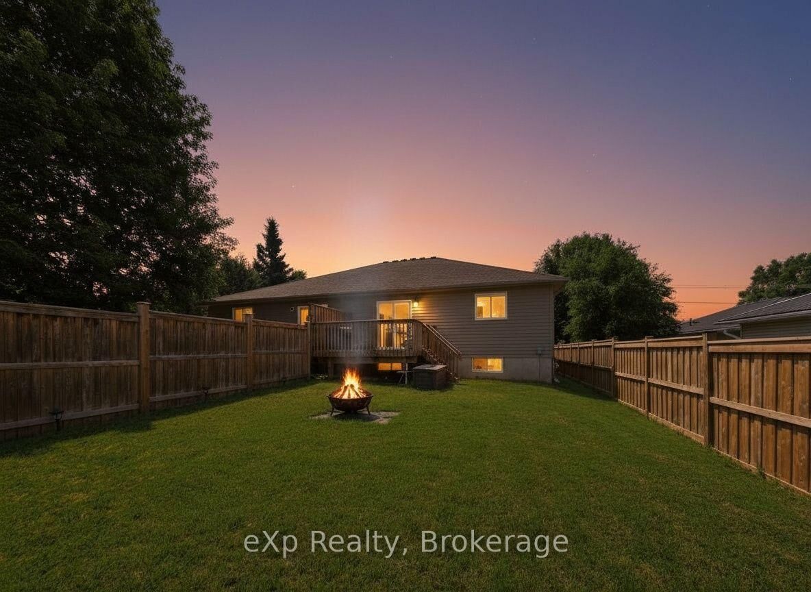 Property Photo:  729 Gustavus Street  ON N0H 2C4 