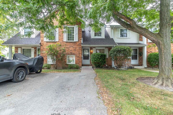 129 Victoria Road N 74 — photo 1