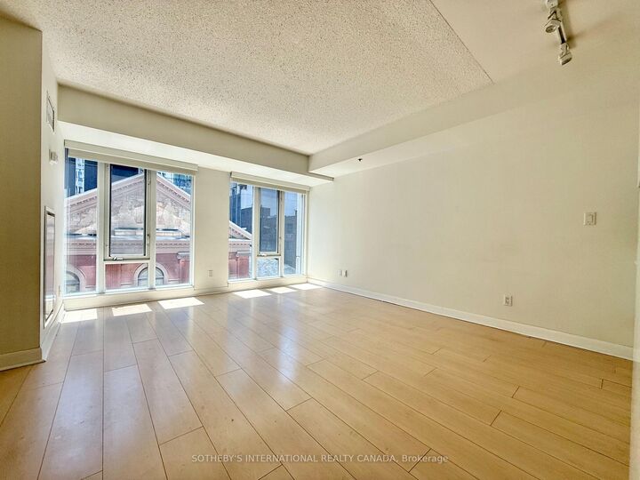 Property Photo:  210 Victoria Street 717  ON M5B 2R3 
