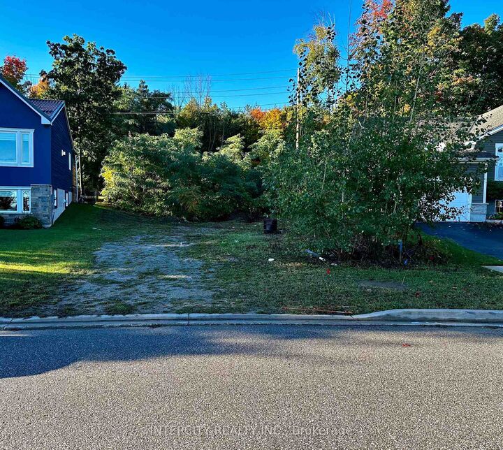 560 Taylor Drive — photo 1
