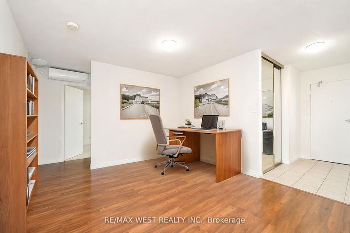 Photo de la propriété: 3300 Don Mills Road 510 ON M2J 4X7