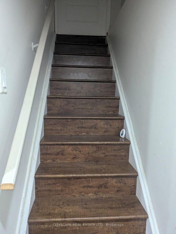 Property Photo:  1211 Clifford Point Bsmt  ON L9E 1E6 