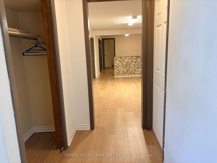 Photo de la propriété: 7837 Martin Grove Road Basement ON L4L 2C8