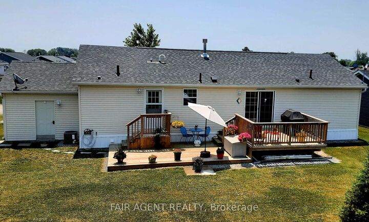 Property Photo: 7 Forest Trail ON N0A 1L0